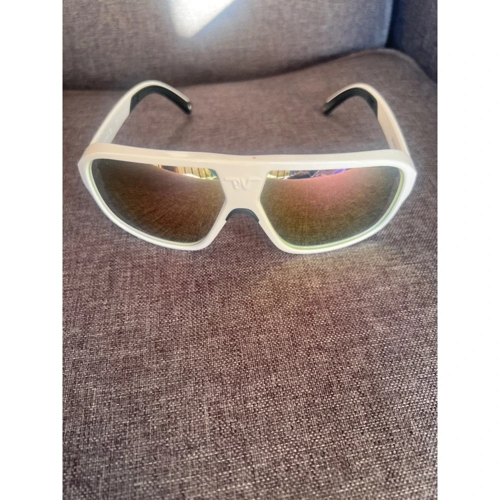 Pit Viper The Snowblow3r Sunglasses Unisex OS White Mirrored Sport Wraparound